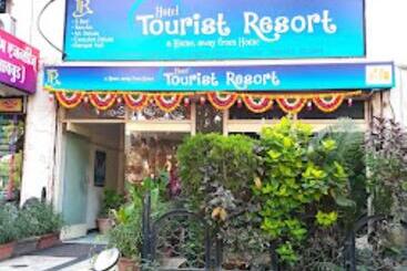 호텔 Tourist Resort Jalgaon