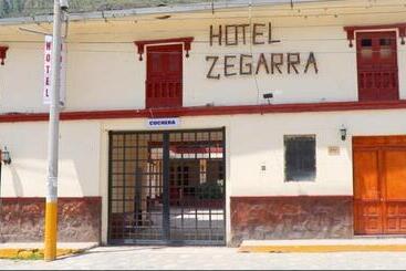 酒店 Zegarra