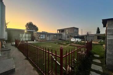 Mphatlalatsane Executive Bnb