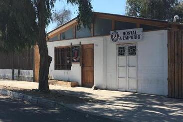 پانسیون Hostal El Aji Rojo