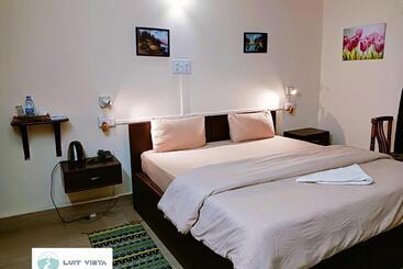 پانسیون Luitvista Guest House