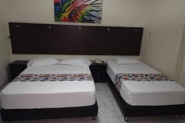پانسیون Santa Helena Hostal Valledupar