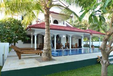 پانسیون Sri Ranana Villa