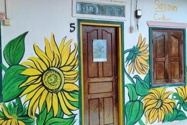 پانسیون Sunflower Guesthouse Koh Rong