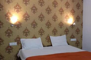 هتل Budget Baga Beach Resort Goa