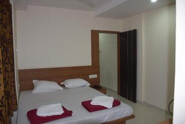 هتل Shrinivas Lodge