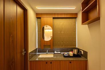 هتل Stay Bella Kozhikode
