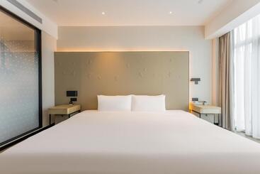 Kew Green Hotel Mianshuicheng Haikou