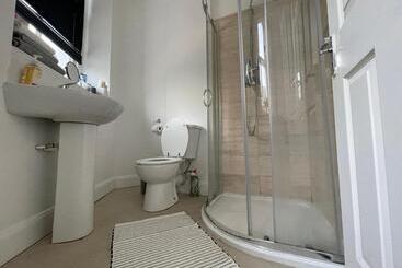 پانسیون Cork City En Suite Single Room