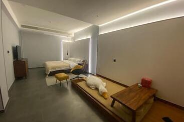 پانسیون Phoenix Best River View B&b