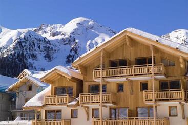 Résidence Le Parc Des Airelles   Studio Coin Montagne 4 Personnes Vue Pist 334