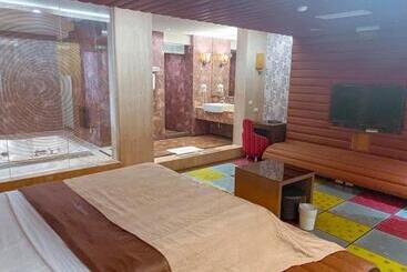 Walker Hotel   Chengde