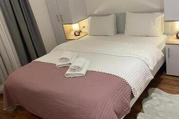 Apartmani Aj   A11 & A12 Kopaonik Aris Resort