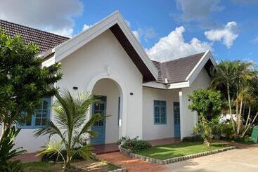 B2 Hotel Savannakhet