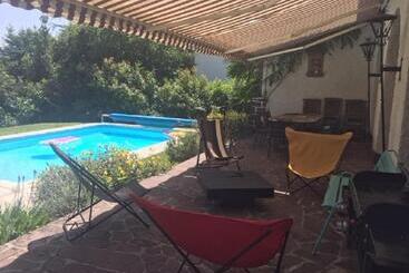 צימר Agréable Chambre Avec Salle De Bain Privative