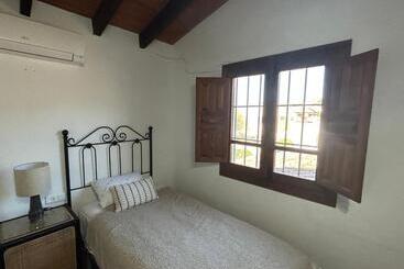 تختخواب و صبحانه Casa Los Olivos