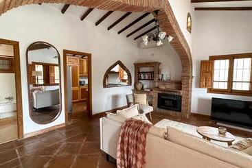 تختخواب و صبحانه Casa Los Olivos