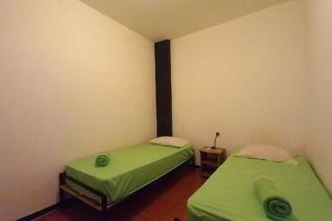 Dc Hotel & Hostel