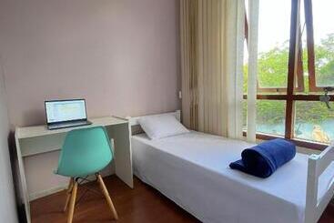 éden Hostel E Coworking