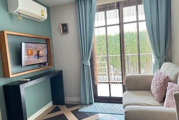 Espana Condo Jomtien Pool Access By Aey