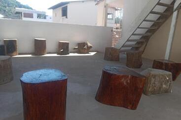 Hostel Leonardo