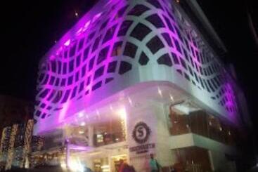 فندق Siddharth Premiere Chandrapur