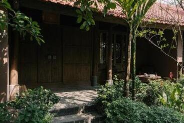 هتل Toki Retreat Vân Long