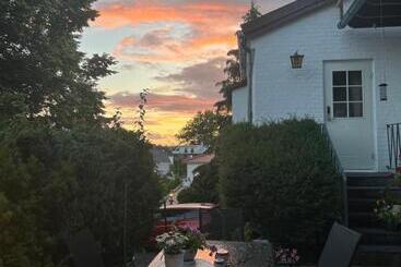 Lugnt Och Centralt Läge