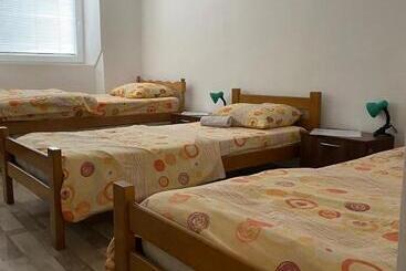 پانسیون željana Rooms