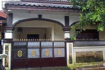 پانسیون Guest House Lucky