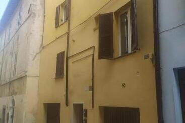 پانسیون Il Vicoletto Holiday Rooms