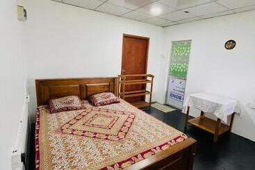 پانسیون Lucky Lodge