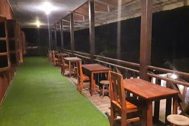 پانسیون Rainbow Guest House