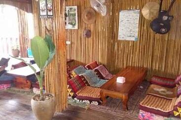 پانسیون Rainbow Guest House