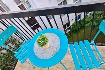 پانسیون Slice Of Paradise La Bella Residences