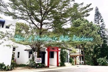 پانسیون Slice Of Paradise La Bella Residences