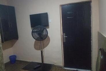 Stainless World International Hotel And Suites