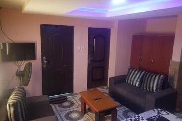 Stainless World International Hotel And Suites