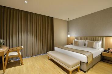 Treat Hotel, Nashik City Center