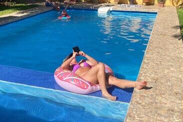 Zandoyo Bed & Breakfast