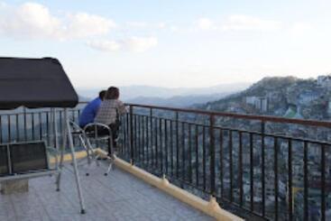 هاستل The Lushai Inn, Aizwal