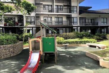 Balaico @ Tagaytay11f/2br + Huge Balcony Taal View