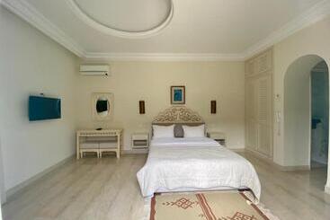 تختخواب و صبحانه Dar Fatma Mahdia, Bungalow Petit Déjeuner Piscine