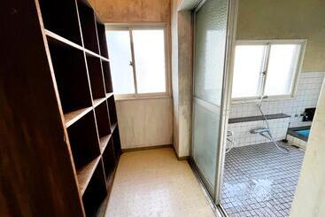تختخواب و صبحانه Yuzawa House