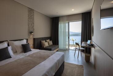 Boutique Hotel Mavie   Adults Only