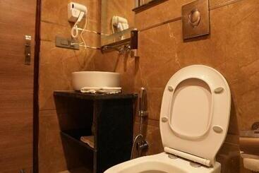 Elite Hotel Lime Stay Greater Noida