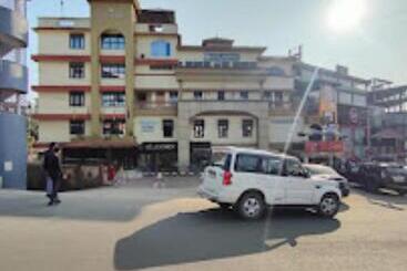 هتل Moomsie Itanagar Arunachal Pradesh