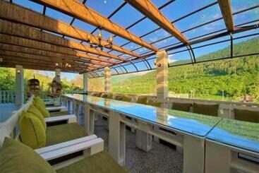 هتل Panorama Dilijan Guest House