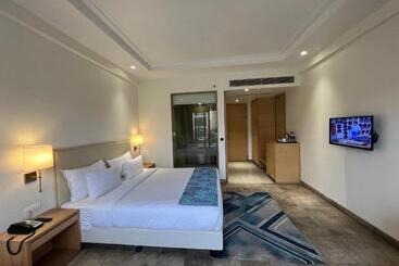 هتل Parklane Resort Dhanbad