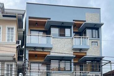ホテル Reddoorz @ Cms Apartelle Olongapo City